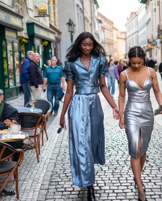 @slava_celetna12 Plesová sezóna je v plném proudu! A my se hlásíme 📣, že pro Vás máme originální kousky našich členských...